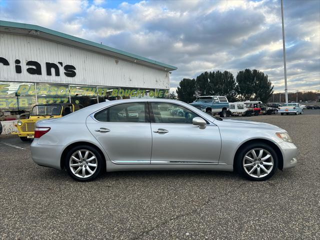 used 2007 Lexus LS 460 car, priced at $11,900