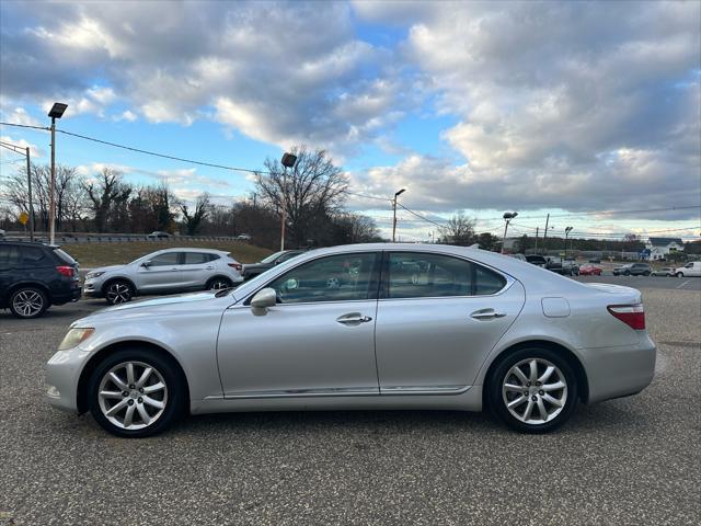 used 2007 Lexus LS 460 car, priced at $11,900