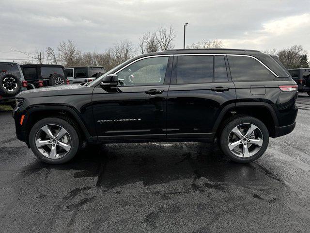 new 2025 Jeep Grand Cherokee car, priced at $50,960