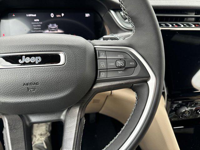 new 2025 Jeep Grand Cherokee car, priced at $50,960