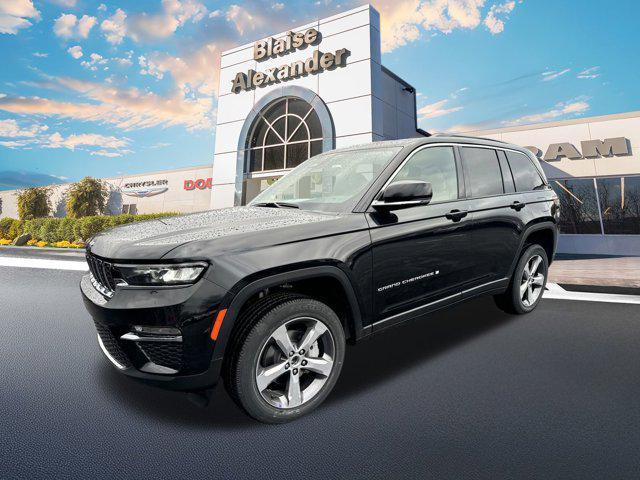 new 2025 Jeep Grand Cherokee car, priced at $50,960