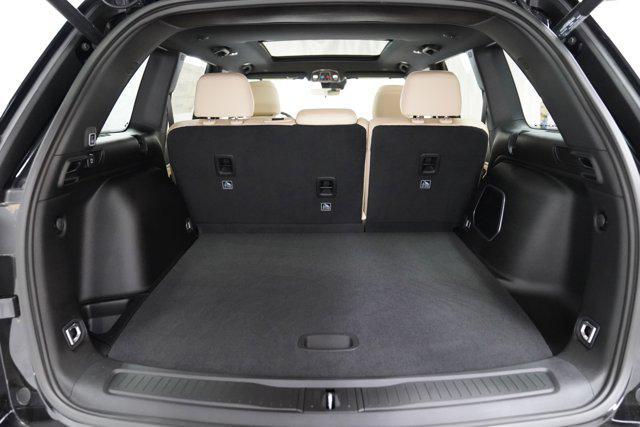 new 2025 Jeep Grand Cherokee car, priced at $48,127