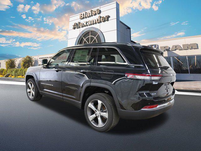 new 2025 Jeep Grand Cherokee car, priced at $48,127