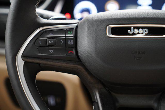 new 2025 Jeep Grand Cherokee car, priced at $48,127