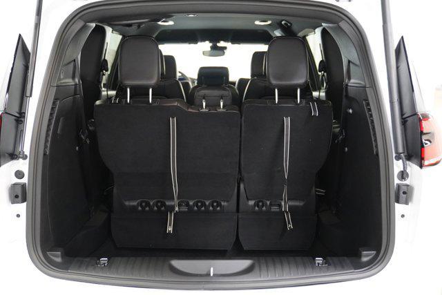 new 2026 Chrysler Pacifica car, priced at $43,404