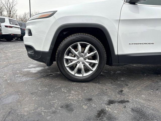 used 2018 Jeep Cherokee car, priced at $19,287