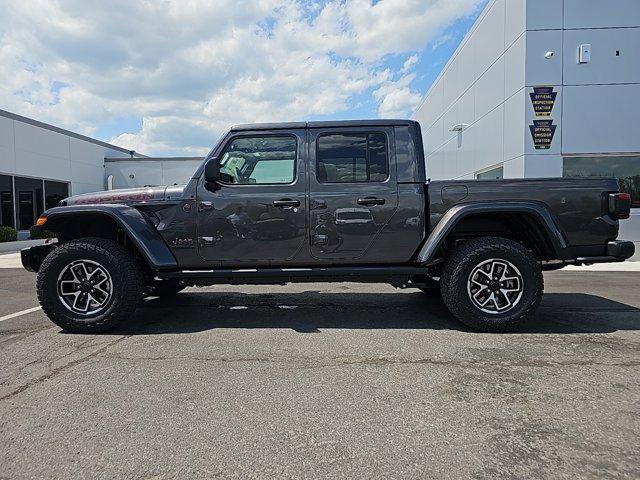 new 2024 Jeep Gladiator car, priced at $58,005