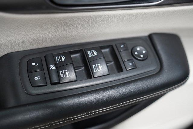 used 2022 Chrysler Pacifica Hybrid car, priced at $26,500