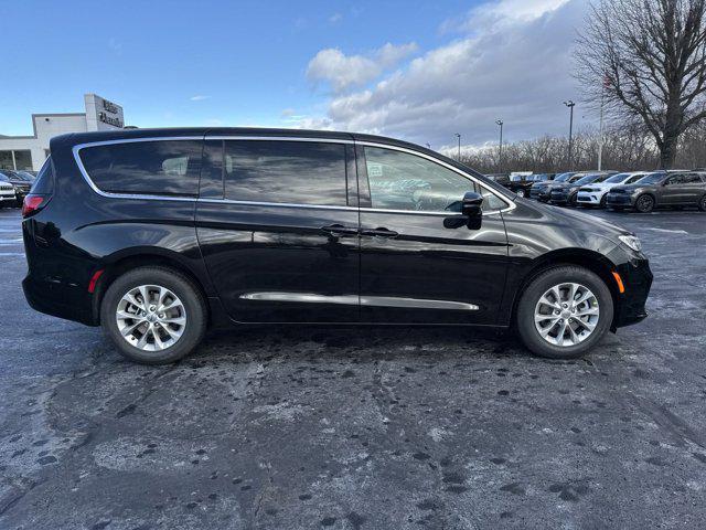 new 2025 Chrysler Pacifica car, priced at $46,315