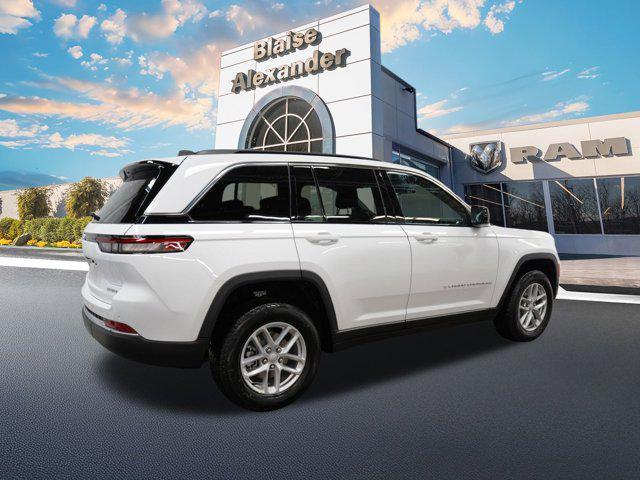 new 2025 Jeep Grand Cherokee car, priced at $39,623