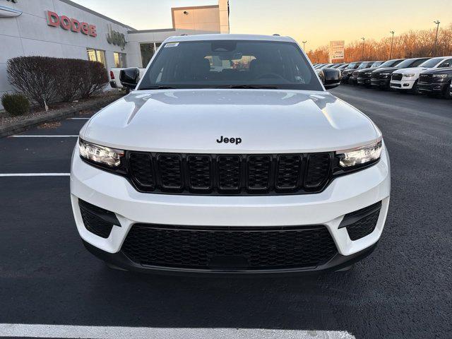 new 2025 Jeep Grand Cherokee car, priced at $42,435