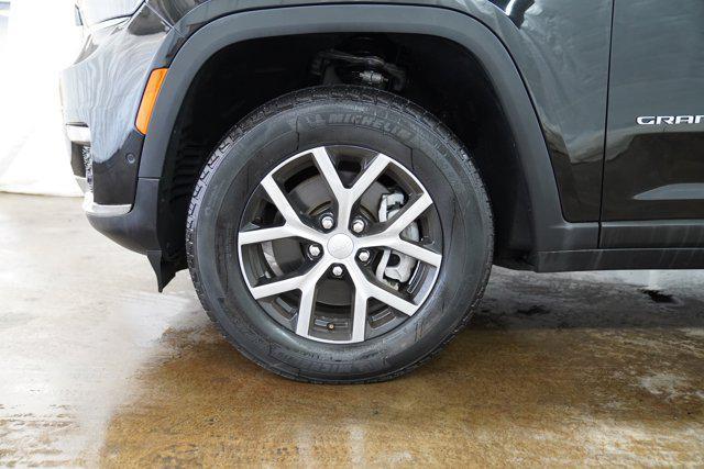 used 2024 Jeep Grand Cherokee L car, priced at $36,500