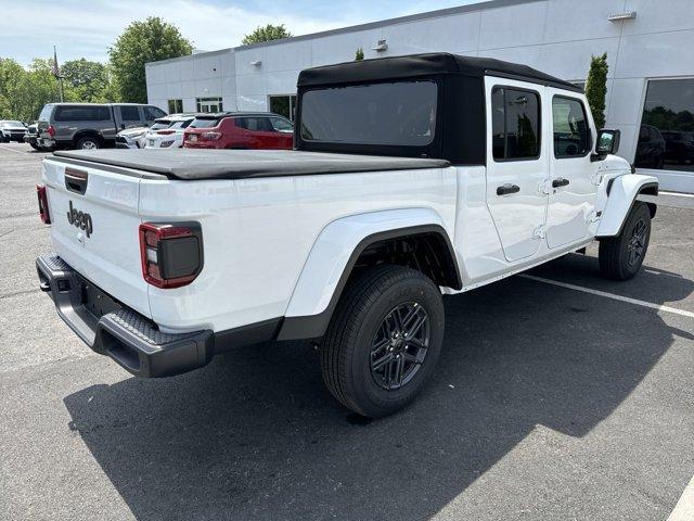 new 2024 Jeep Gladiator car, priced at $44,019