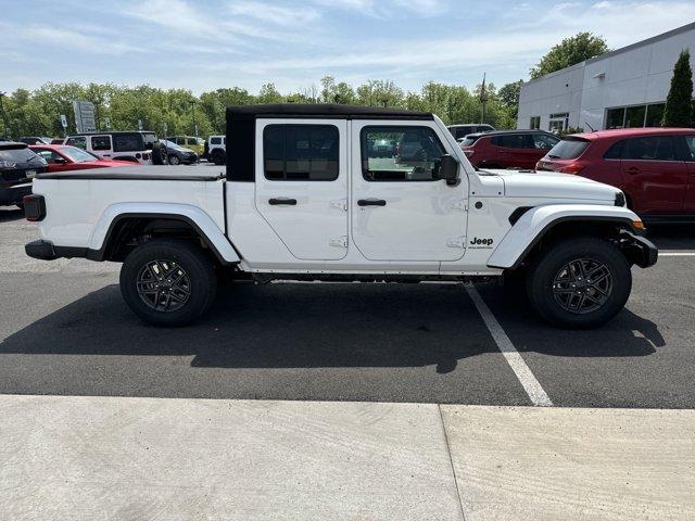 new 2024 Jeep Gladiator car, priced at $44,019