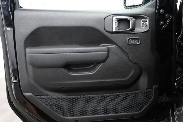 new 2025 Jeep Gladiator car, priced at $48,726