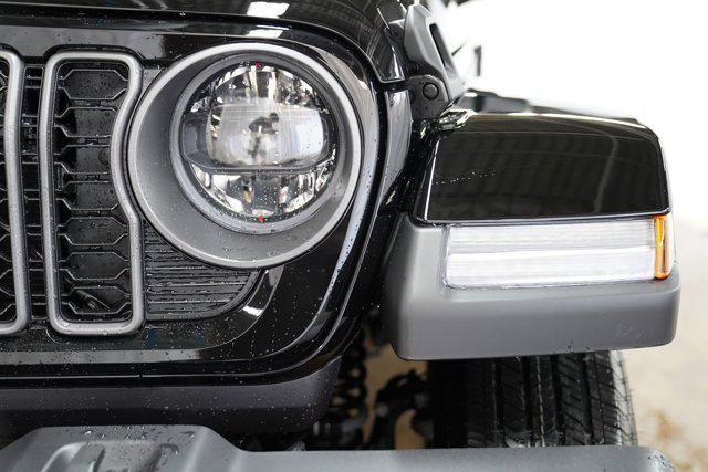new 2025 Jeep Gladiator car, priced at $48,726