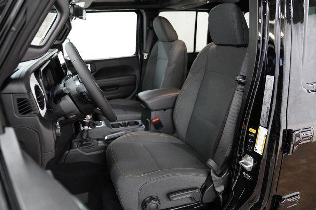 new 2025 Jeep Gladiator car, priced at $48,726