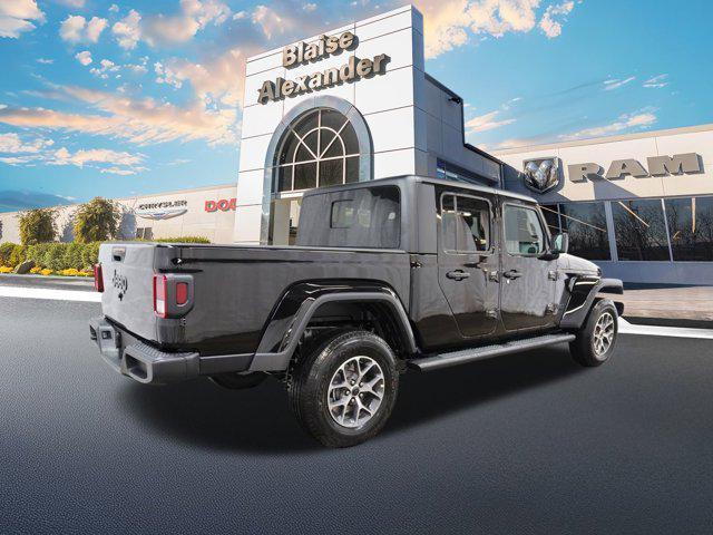 new 2025 Jeep Gladiator car, priced at $48,726