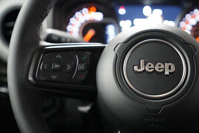 new 2025 Jeep Gladiator car, priced at $48,726