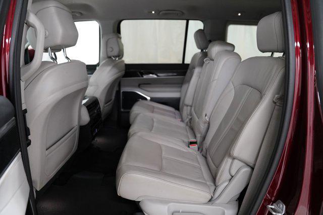 used 2022 Jeep Wagoneer car