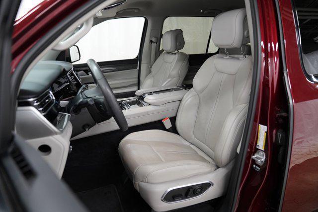 used 2022 Jeep Wagoneer car