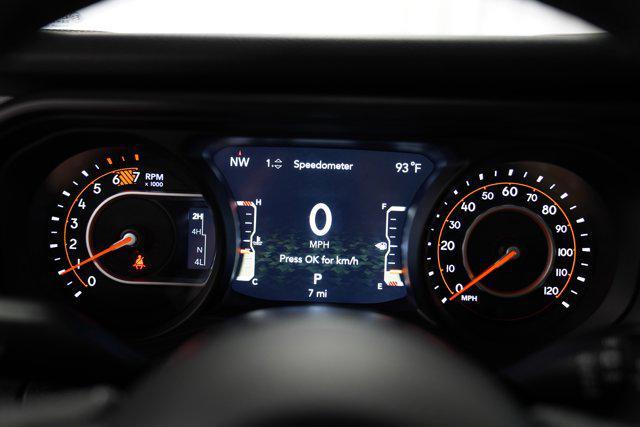 new 2025 Jeep Wrangler car, priced at $48,185