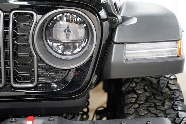 new 2025 Jeep Wrangler car, priced at $70,635
