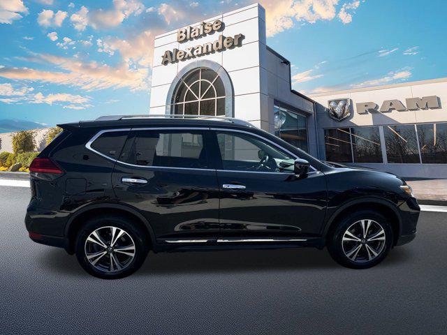 used 2017 Nissan Rogue car