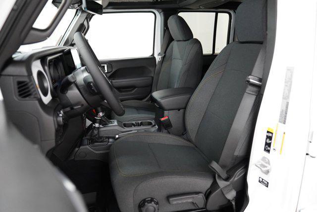 new 2025 Jeep Gladiator car, priced at $45,970