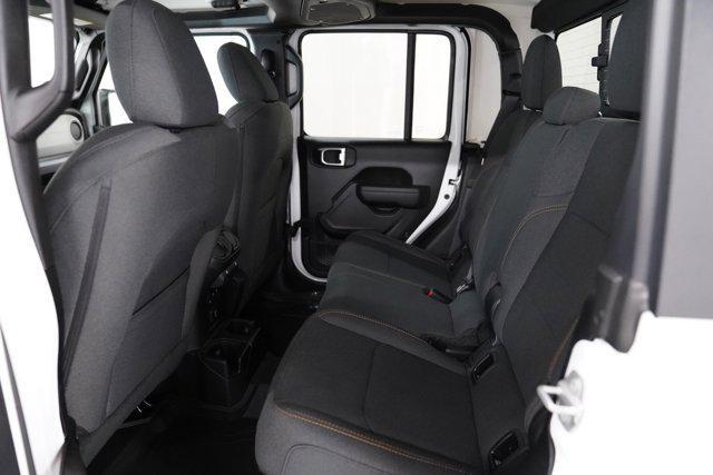 new 2025 Jeep Gladiator car, priced at $45,970