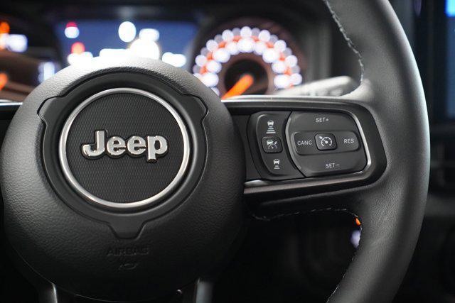 new 2025 Jeep Gladiator car, priced at $45,970