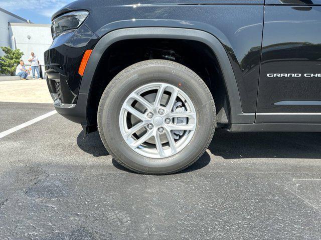 new 2024 Jeep Grand Cherokee L car, priced at $40,451