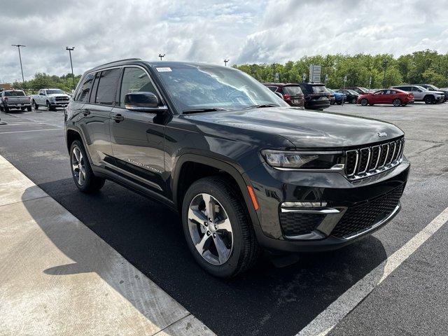 new 2024 Jeep Grand Cherokee car, priced at $45,360