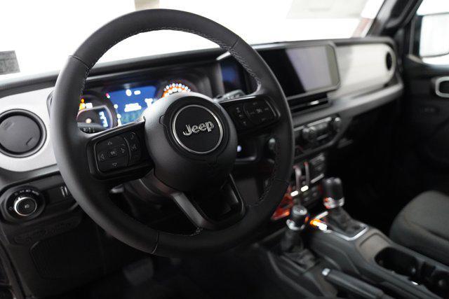 new 2025 Jeep Wrangler car, priced at $45,712