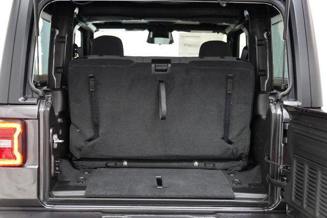 new 2025 Jeep Wrangler car, priced at $45,712