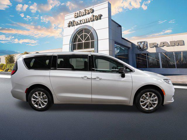new 2026 Chrysler Pacifica car, priced at $44,885