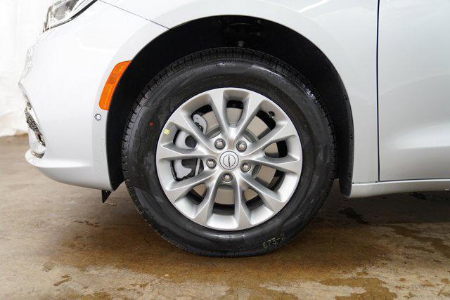 new 2026 Chrysler Pacifica car, priced at $44,885