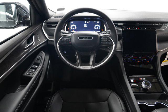 new 2025 Jeep Grand Cherokee car, priced at $49,606
