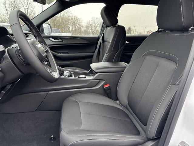 new 2025 Jeep Grand Cherokee L car, priced at $42,125