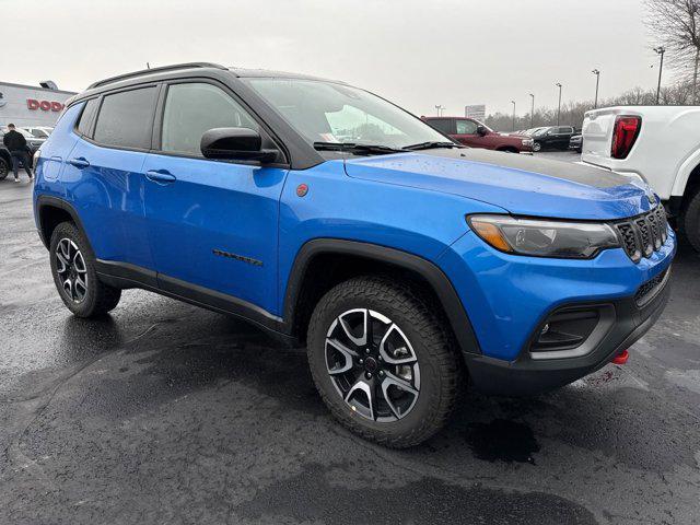 new 2025 Jeep Compass car, priced at $35,560