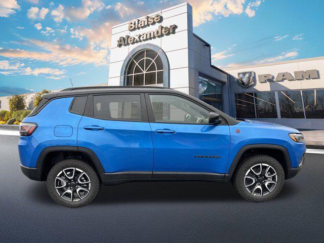 new 2025 Jeep Compass car, priced at $36,060