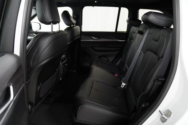 new 2025 Jeep Grand Cherokee car, priced at $51,015