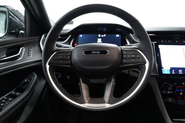 new 2025 Jeep Grand Cherokee car, priced at $51,015