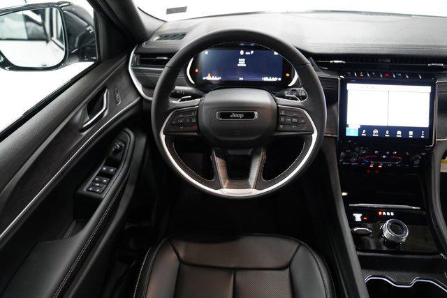 new 2025 Jeep Grand Cherokee car, priced at $51,015