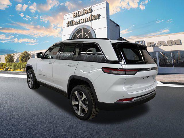 new 2025 Jeep Grand Cherokee car, priced at $51,015