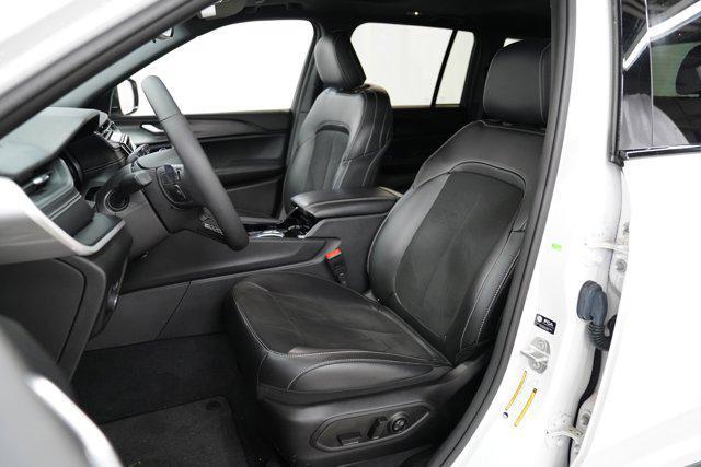 used 2023 Jeep Grand Cherokee car, priced at $35,779