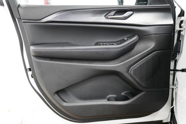 used 2023 Jeep Grand Cherokee car, priced at $35,779