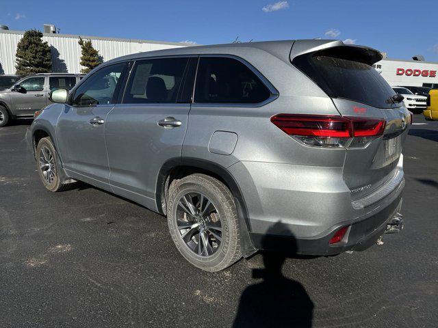 used 2018 Toyota Highlander car, priced at $22,738