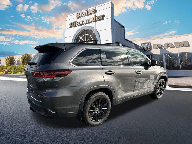 used 2019 Toyota Highlander car, priced at $23,495