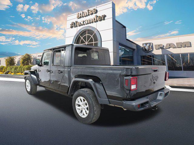 used 2023 Jeep Gladiator car, priced at $29,000